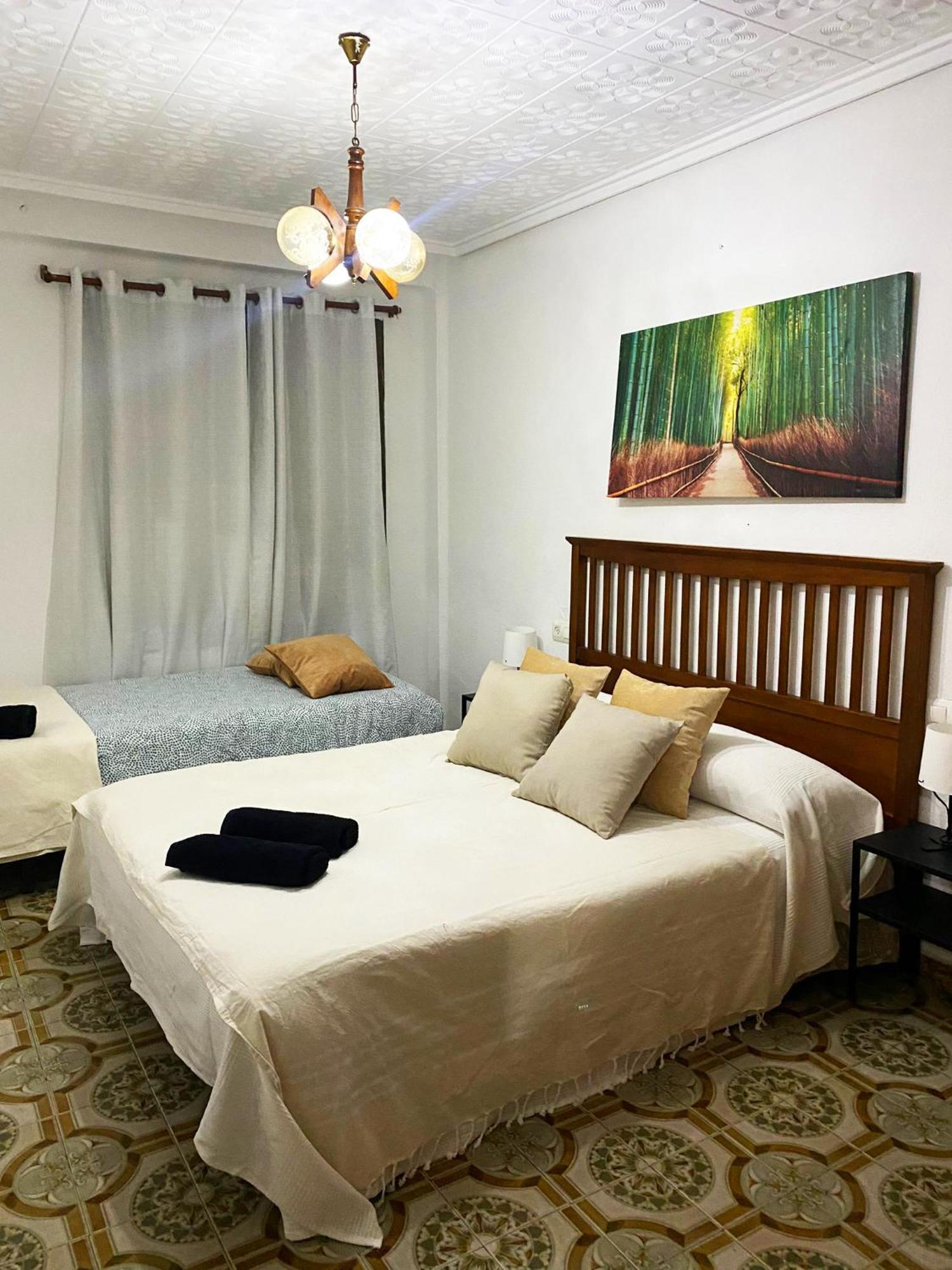 Valencia Well Located Shared Apartment Eksteriør bilde